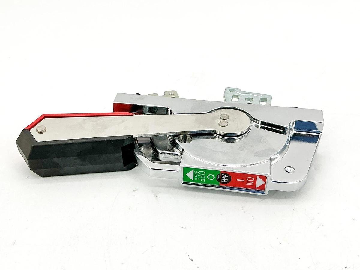 New Allen Bradley 140G-S1 Operating Handle Switch Stainless Steel Ser.B