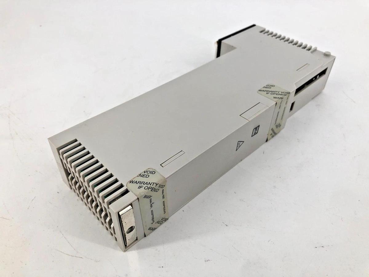 New Schneider Automation 140DAO84210 Output Module 100-230VAC 4x4 Modicon