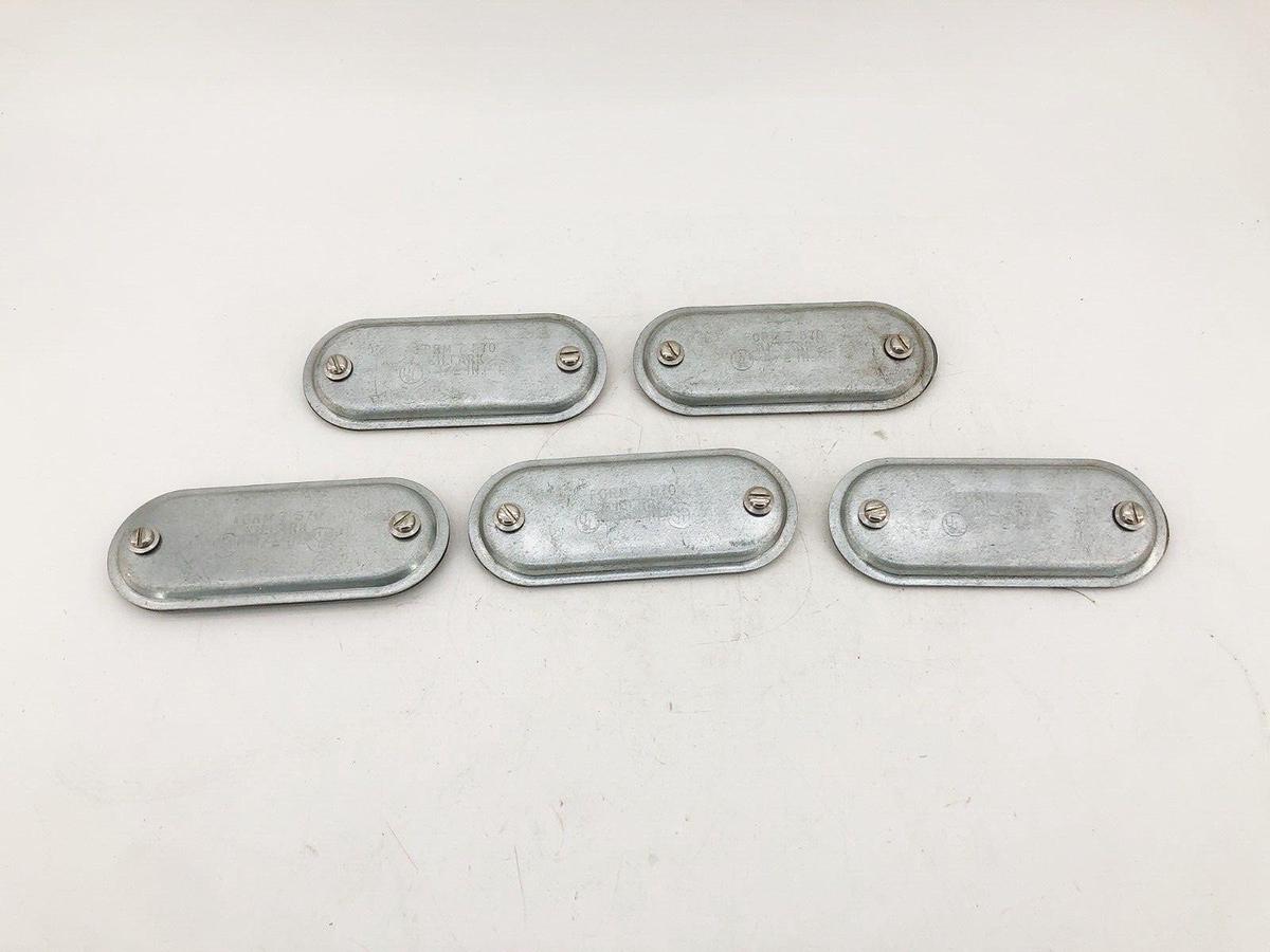 Lot of 5 New Killark 570 Steel Conduit Body Covers 1-1/2" Form 7