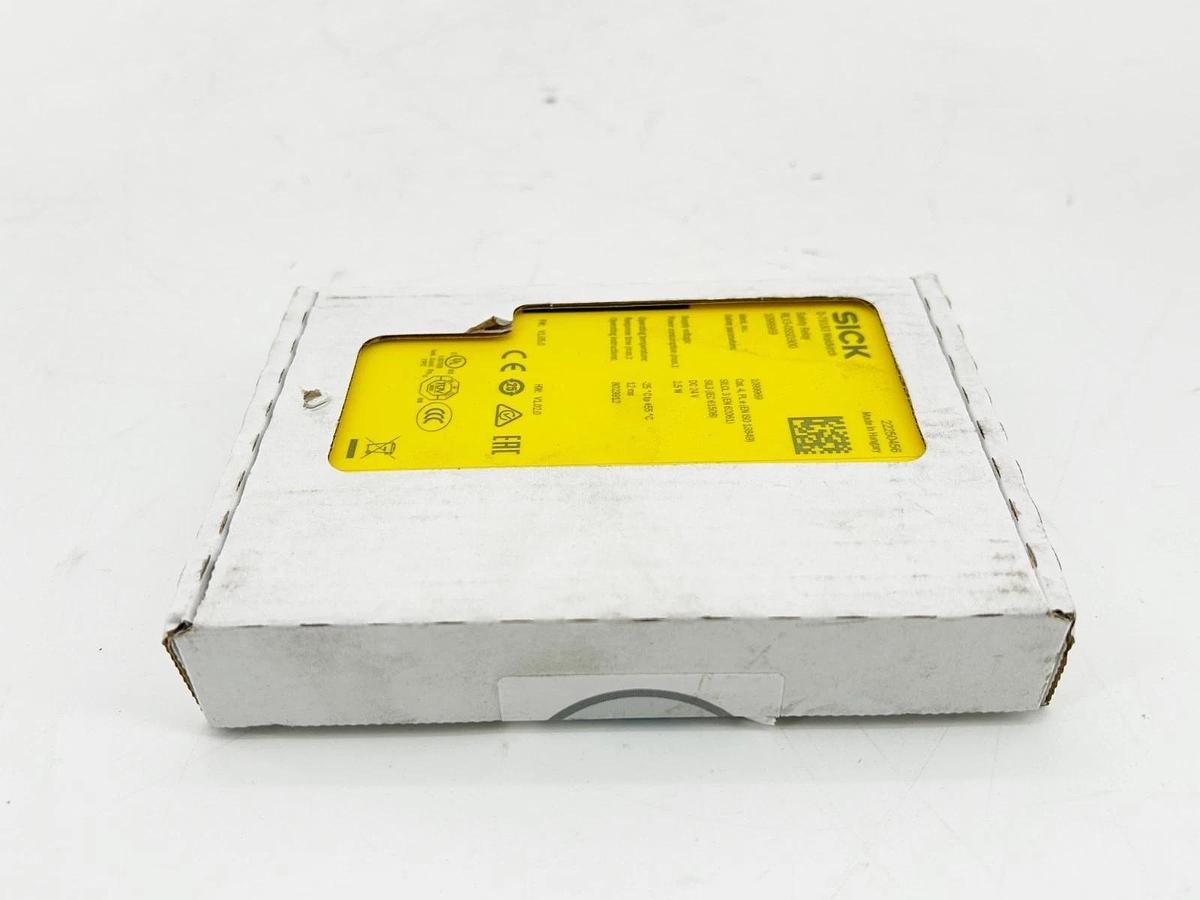 New Sick RLY3-OSSD300 Safety Relay 30VDC 1099969 - Sealed Box
