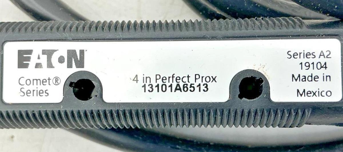 New Eaton 13101A6513 Ser A2 Photoelectric Sensor 20-264VAC/15-30VDC 2m length