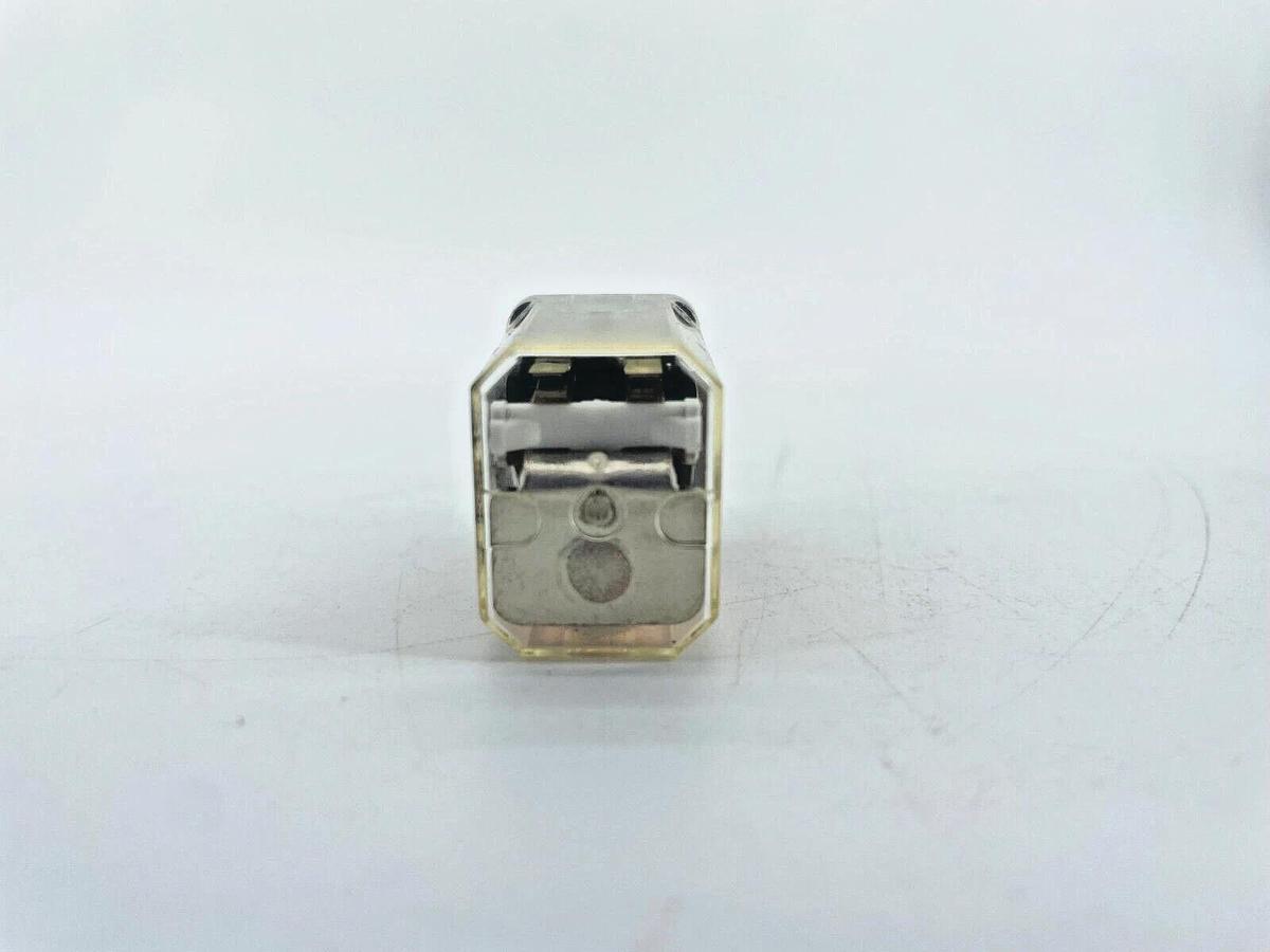 New American Zettler AZ420-035-4H Relay 115VDC 8 Blade