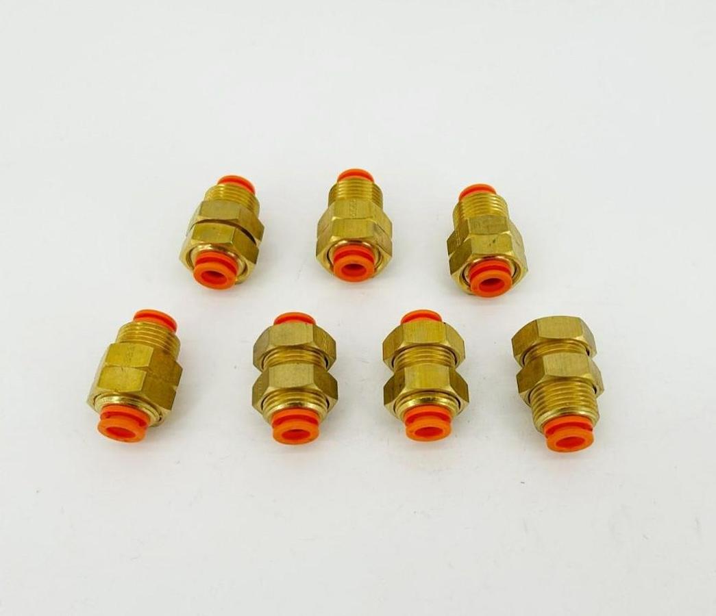 Lot of 7 New SMC KQ2E09-00A Bulkhead Unions, Brass, 5/16 in x 5/16 in Tube OD