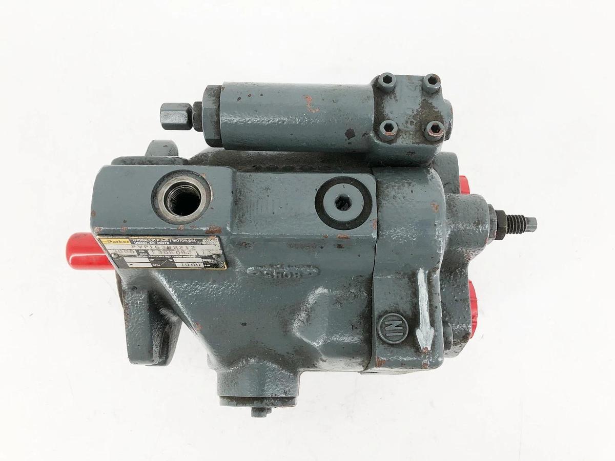 New Parker PVP1630R212 Hydraulic Piston Pump 3000psi - No Box