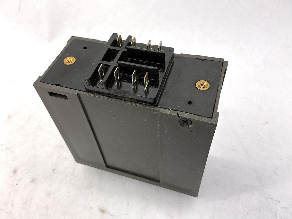 Used Eagle Signal DA1910A3 Repeat Cycle Timer 0.5sec-30min 8-Pin 120VAC 50/60HZ