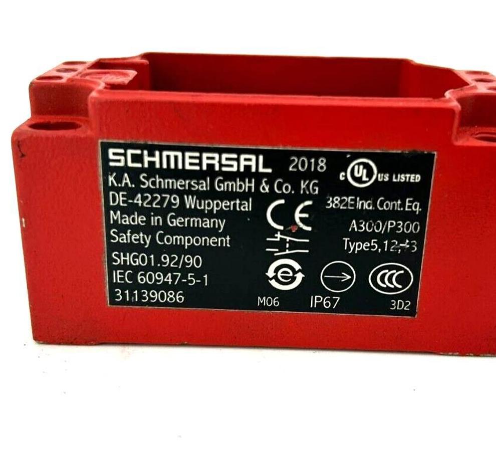 New Schmersal SHG01.92/90 Snap Action Safety Switch - Missing Faceplate
