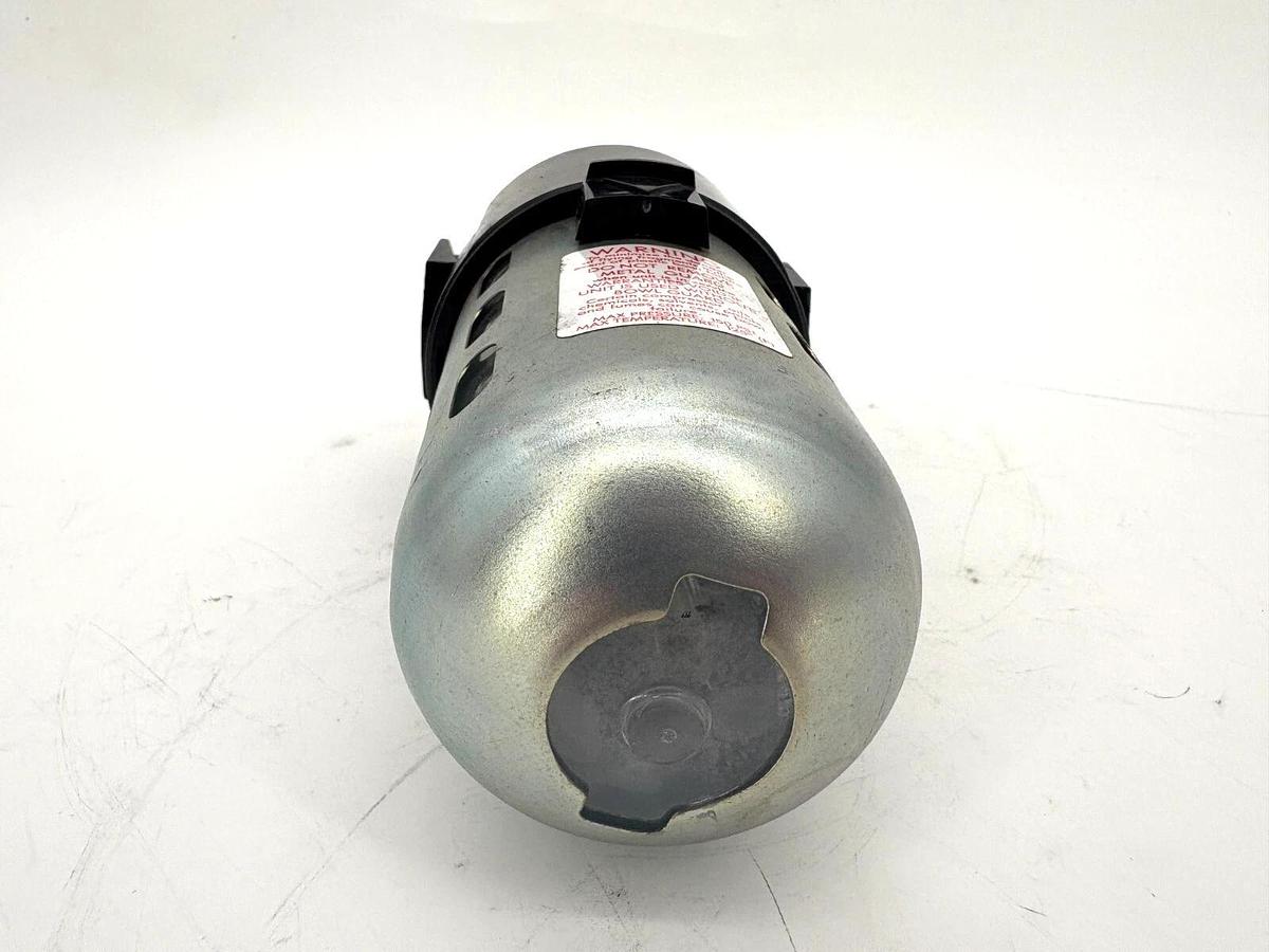 New Wilkerson L26-02-000 Lubricator 1/4" NPT Ports