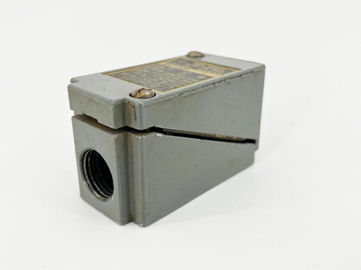 Used Allen Bradley 802T-ATP Limit Switch Body 600V 10A 4 Circuit NEMA Type 4/13