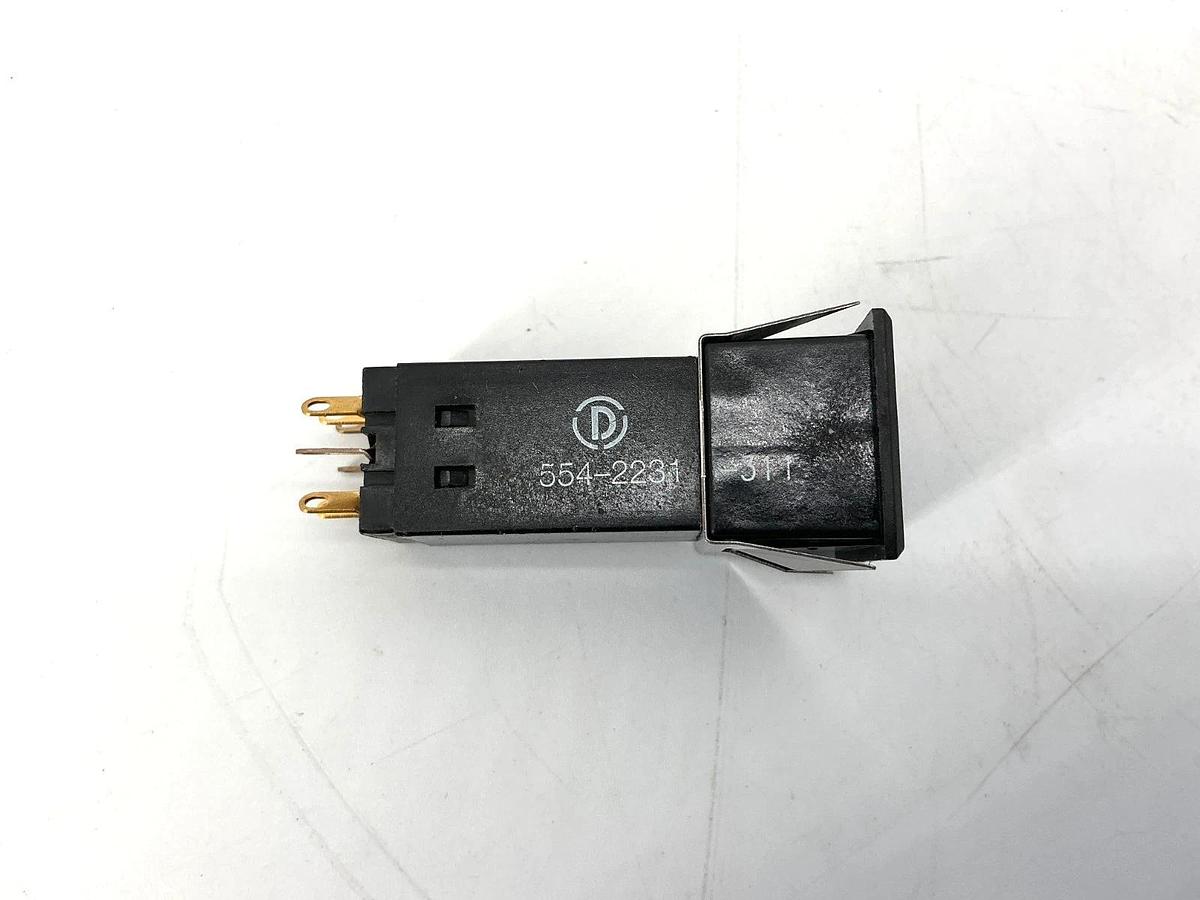 New Dialight 554-2231-311 Panel Mount Pushbutton Switch 8-Pin 1A 125VAC No Box