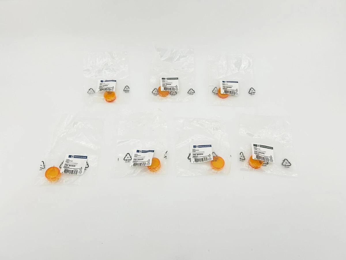Lot of 7 New Telemecanique ZB2-BW935 Amber Lens Caps, 059747, ZB2BW935