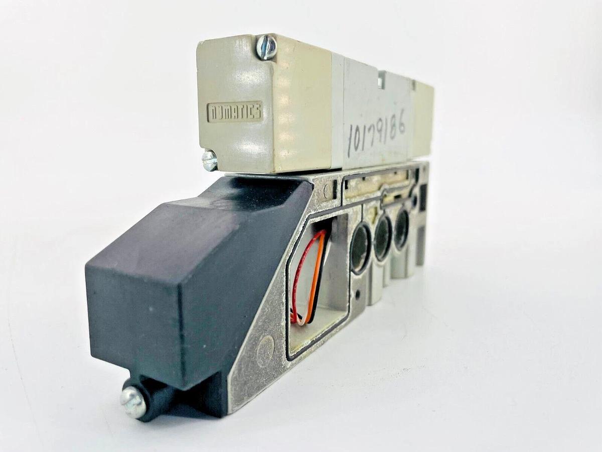 Used Numatics 062BB415K Solenoid Valve 110/120V .05A 120PSIG Air