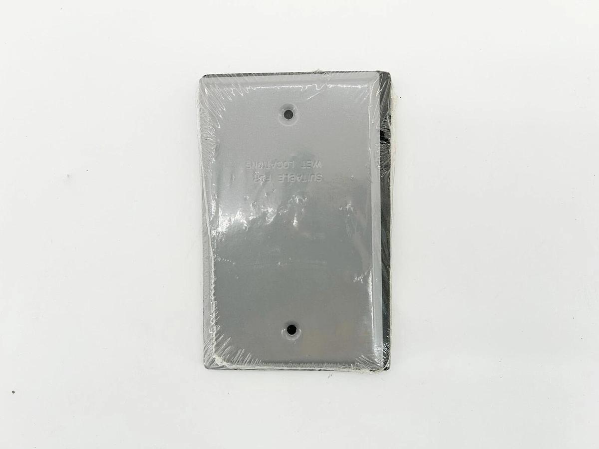 New Lot of 5 Hubbell 5173-0 Single Gang Blank Cover Outdoor Wet Locations