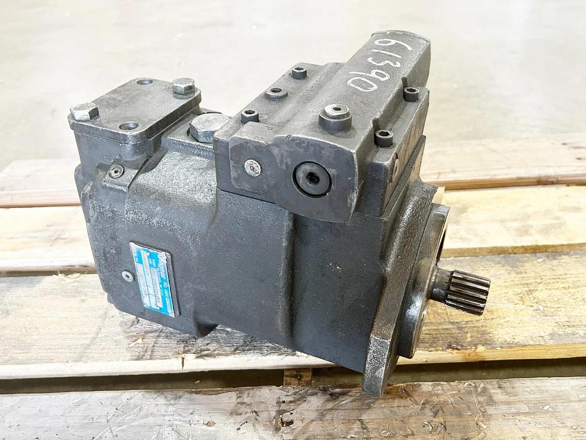 Used Oil Gear PVWJ-098A1UV-LDFS-P-1NNNN-CP Hydraulic Piston Pump