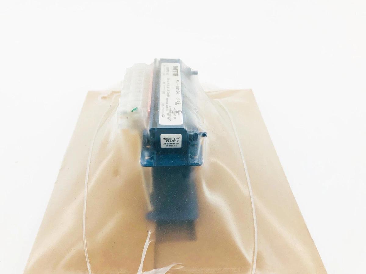 New MTE RL-00104 Line Reactor 3 Phase 1A 600V 50/60Hz