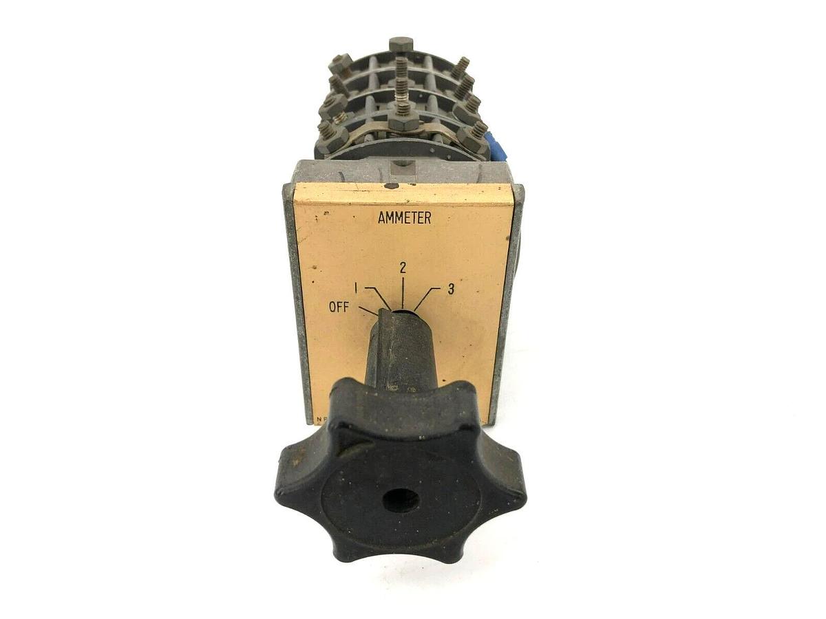 New Westinghouse NP677C524H01 Type W2 Ammeter Switch 20A 600V 3-Position