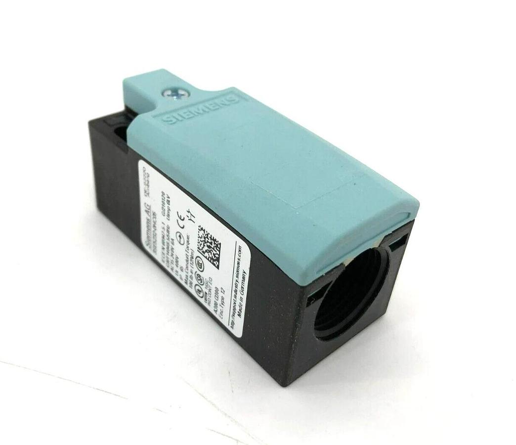 New Siemens 3SE5232-0HC05 Position Switch