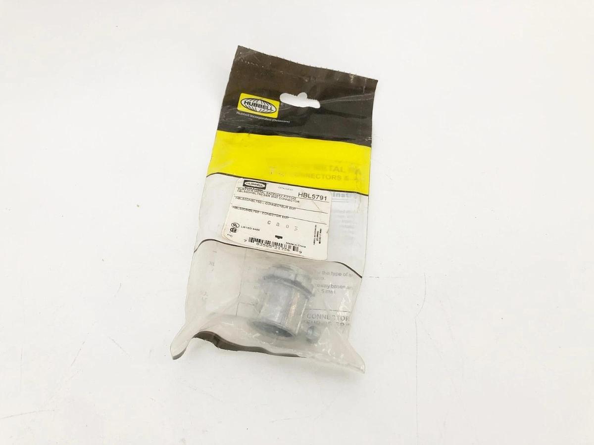 Lot of 5 New Hubbell HBL5791 Surface Metal Raceway Fittings