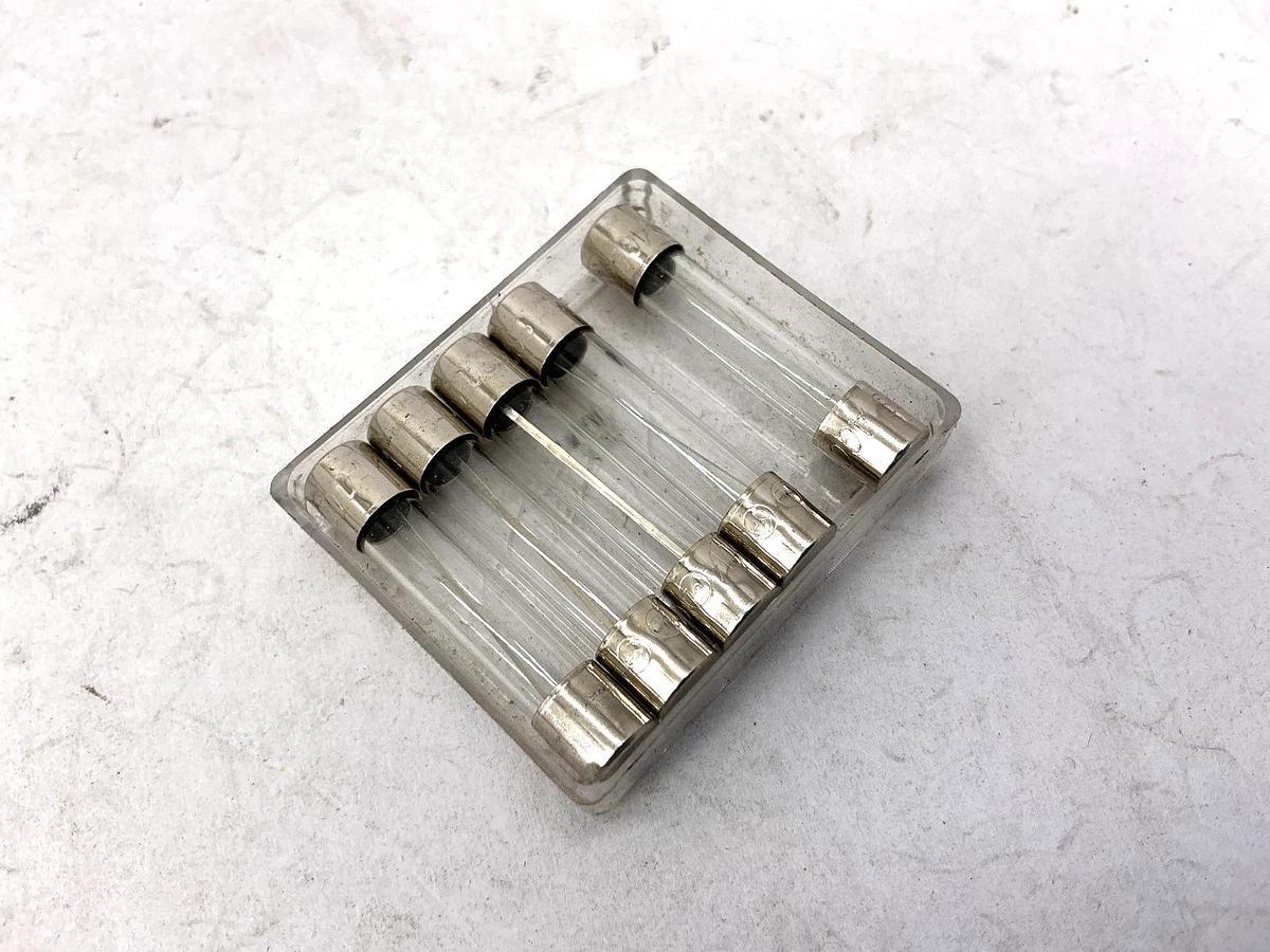 Lot of 14 New Bussmann AGC-10 Glass Fuse 10A 250V