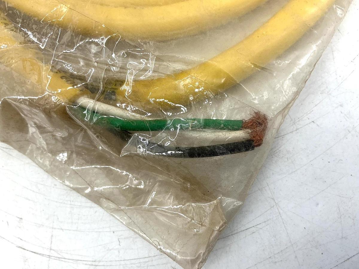 New Brad Connectivity 103001A01F060 Cordset Female 3-Pin 3-Wire 90 Degree 16AWG