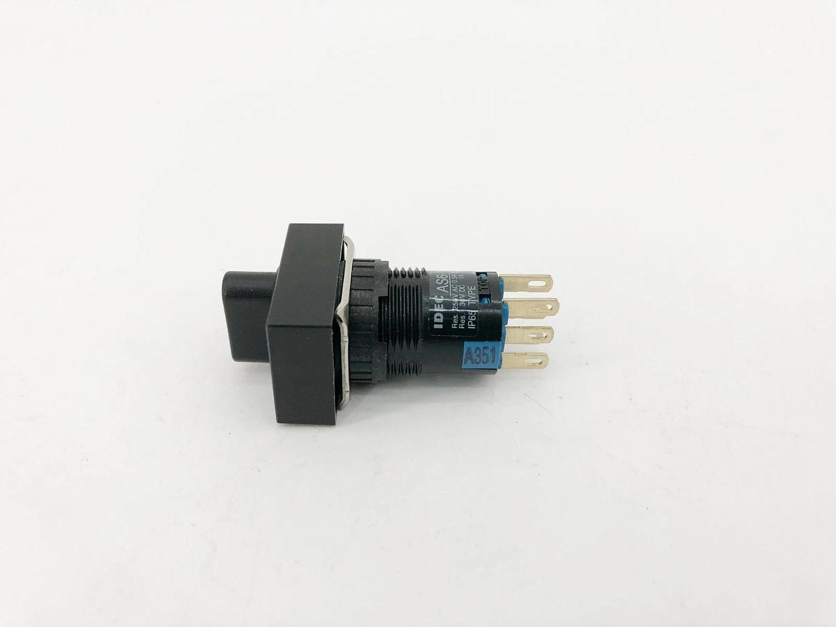 Lot of 3 New IDEC AS6H-3Y2P Rotary Switches 3-Pos. Maintained 16mm