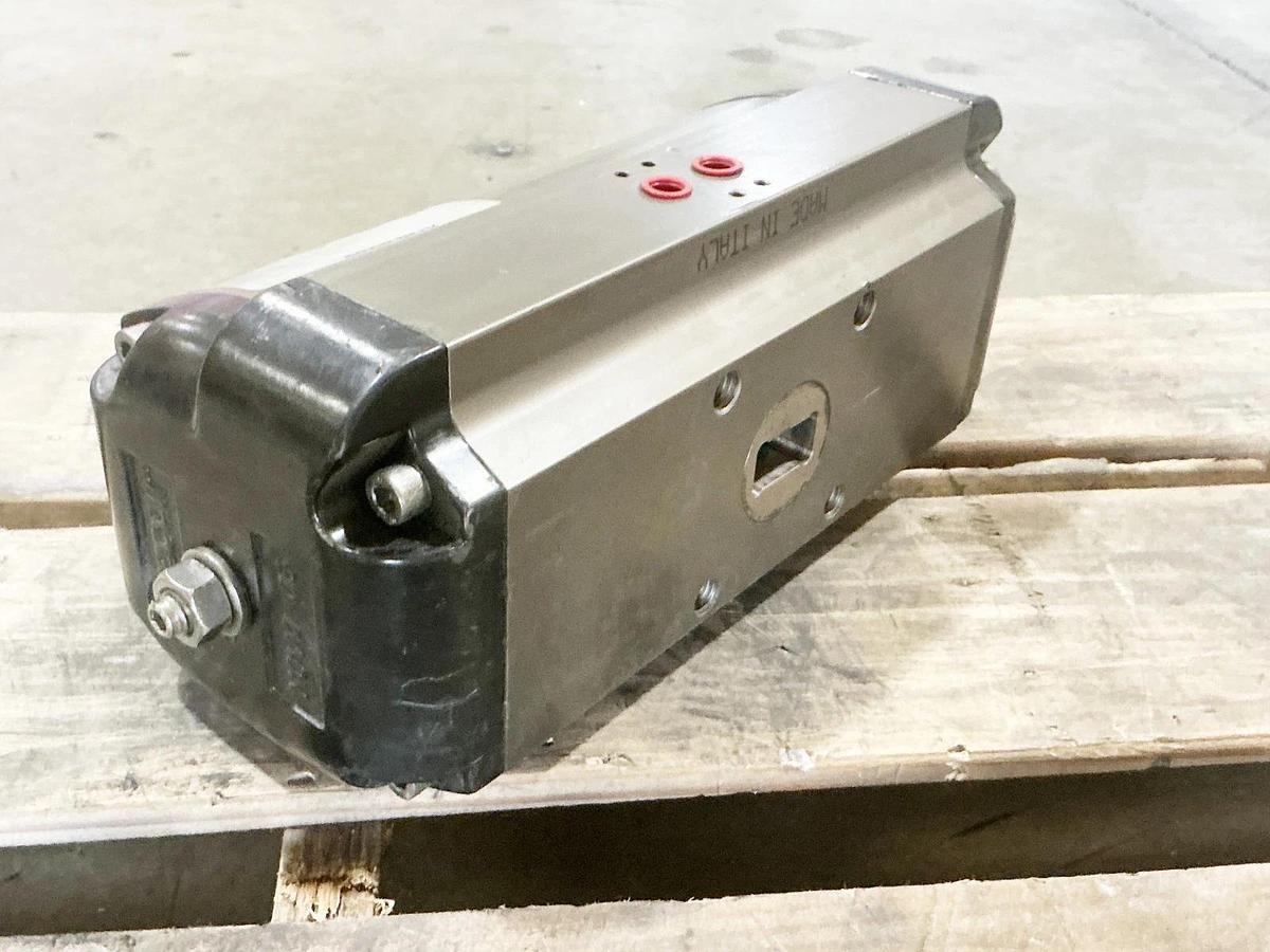 New Automax S115DAV Pneumatic Actuator S115DA - No Box
