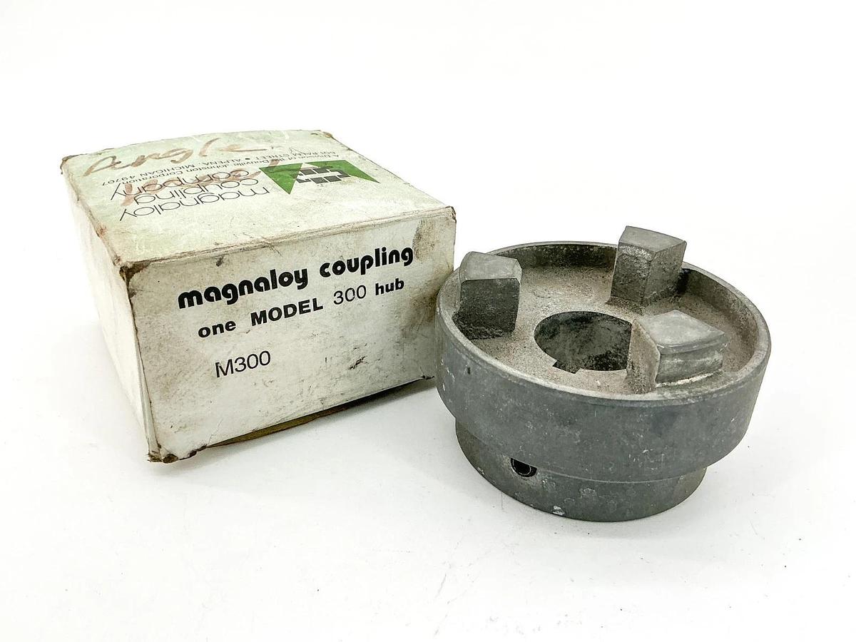 New Magnaloy Coupling M300-1.25" Coupling Hub 1.25" Bore