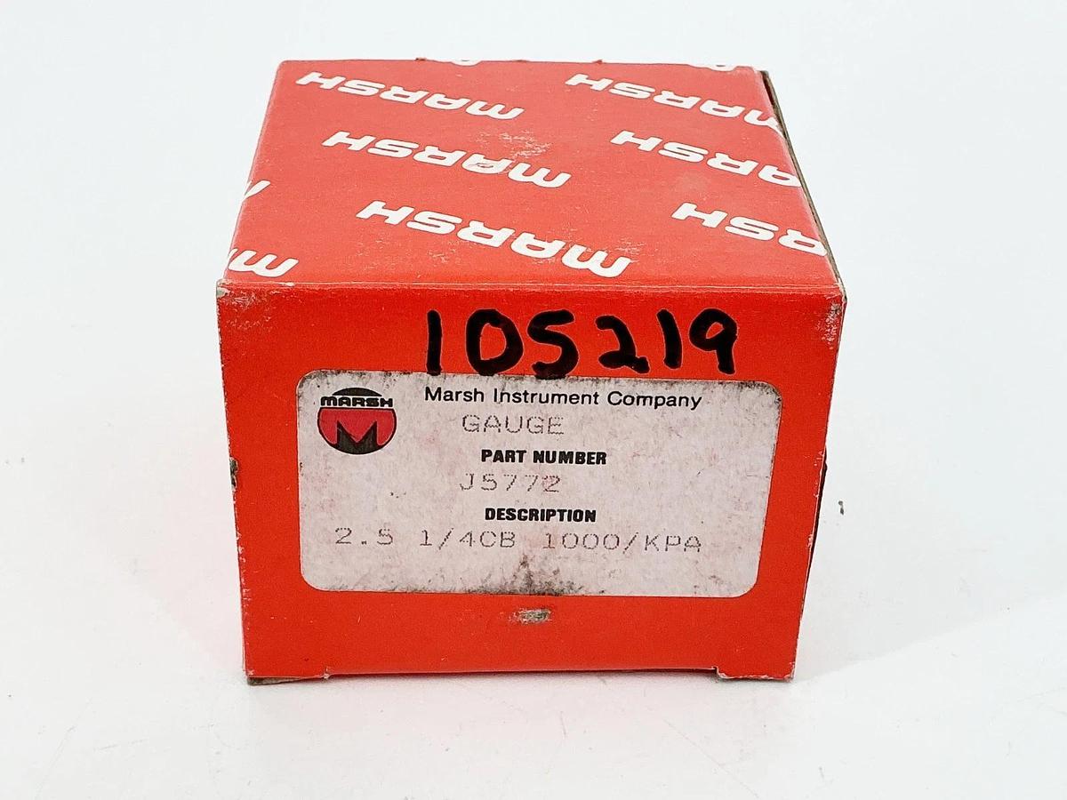 New Lot of 2 Marsh Instrument Co. J5772 Pressure Gauge 2.5" 1/4CB 1000PSI