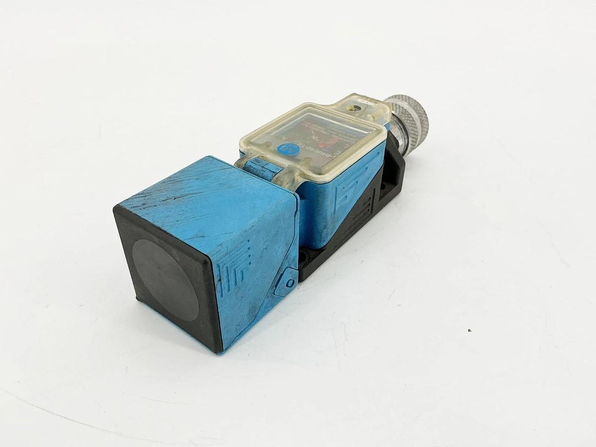 Used Allen Bradley 871L-B40E40-T2 Proximity Sensor 250V 400mA 40MM Sensing Ser.A