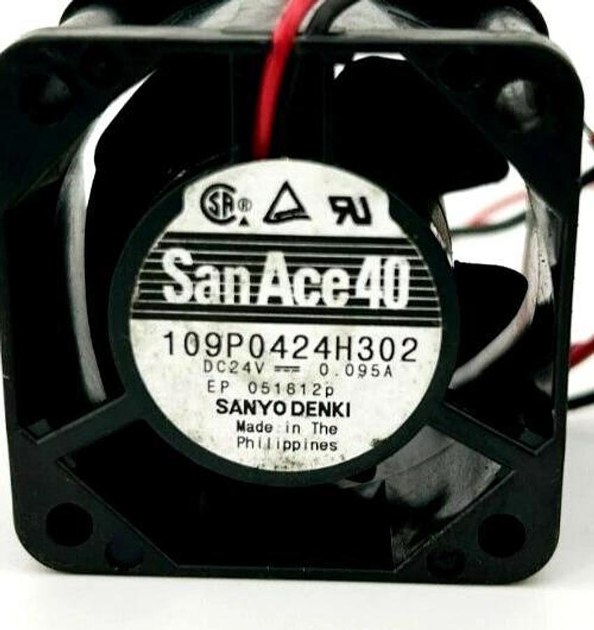 Lot of 2 New Sanyo 109P0424H302 Axial Fans, 40x40x28mm, 24VDC