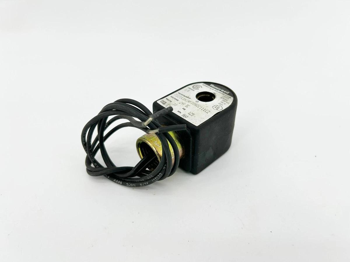 New Honeywell 7121KBN1NF00N0C111C2 Solenoid Valve 1/8", 24VDC (Coil Only)
