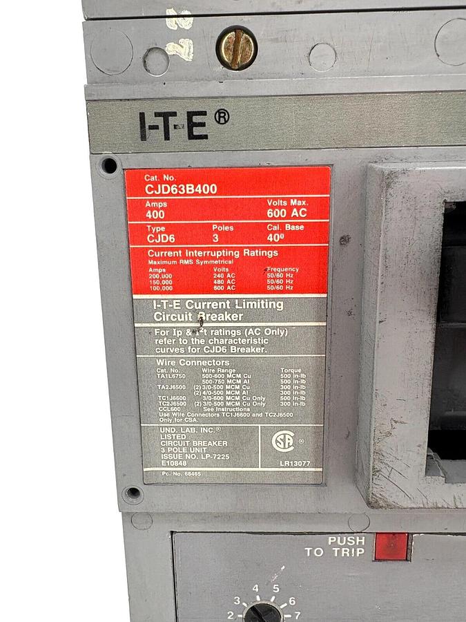 Used Siemens ITE CJD63B400 Circuit Breaker 400A 600VAC 3P - cosmetic damage