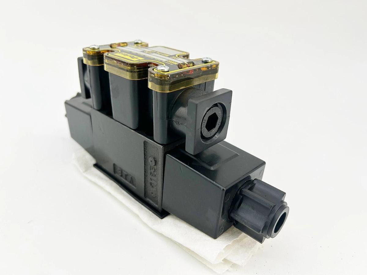 New Parker D1VHW030DNYCF5-82 Solenoid Valve 5000PSI 110/120V 0.50A