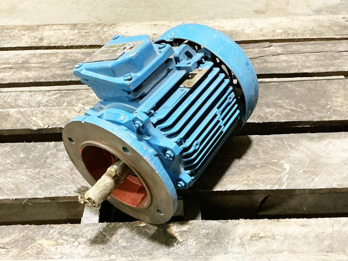 Used ABB HEJL-90-L2 Electric Motor FL7226166 3PH 2.5KW 575V 3475RPM