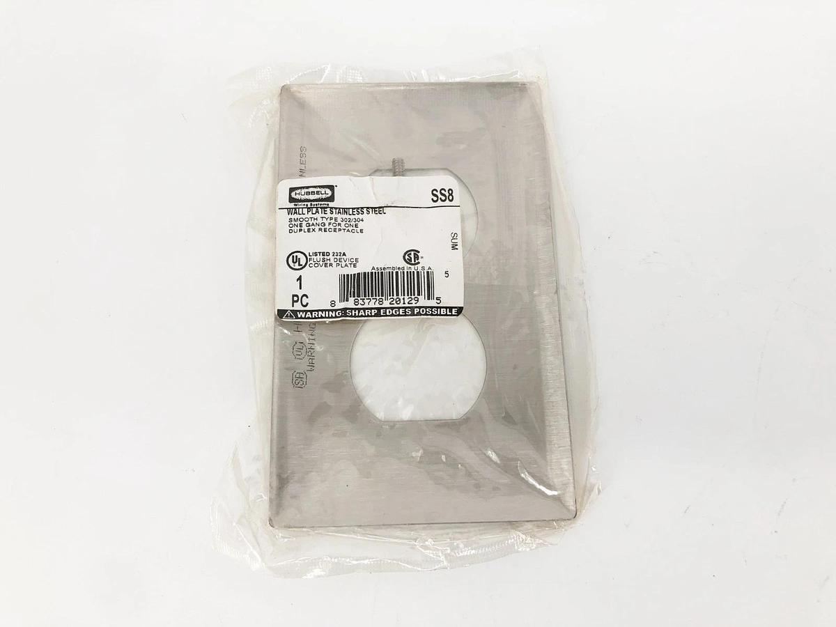 Lot of 8 New Hubbell SS8 Stainless Steel Wallplates 1-Gang Duplex - No Box