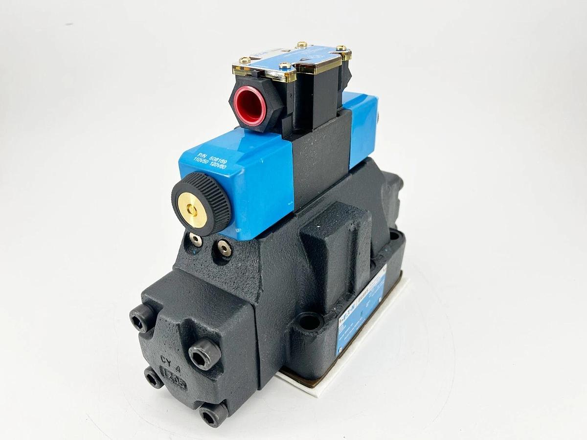 New Eaton DG5V-8-H-2C-M-FW-B-10 Directional Control Valve 120V 02-329117