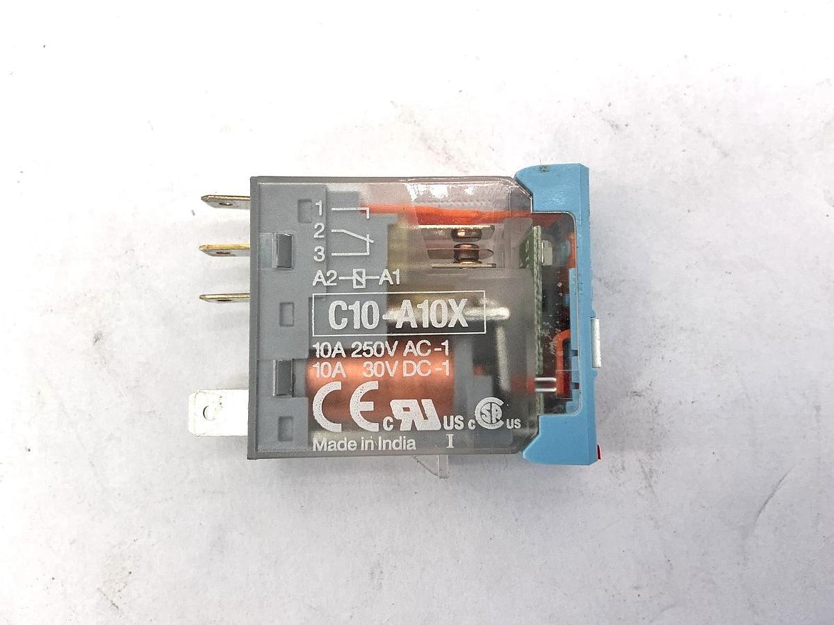 Lot of 3 New Comat Releco C10-A10XAC120V Relay 10A 120V Plug-In