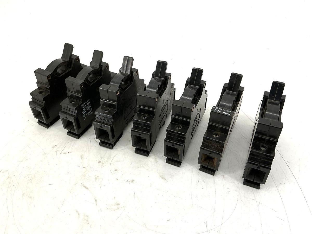 Used Lot of 7 Phoenix Contact UK10,3-Hesi Fuse Holder 1-Pole 18-8AWG 30A 600V