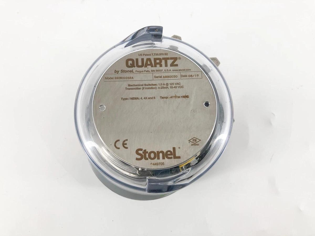 New Stonel QG2WC02SRA Limit Switch 1A 125VAC 4-20mA 10-40VDC - Missing Parts