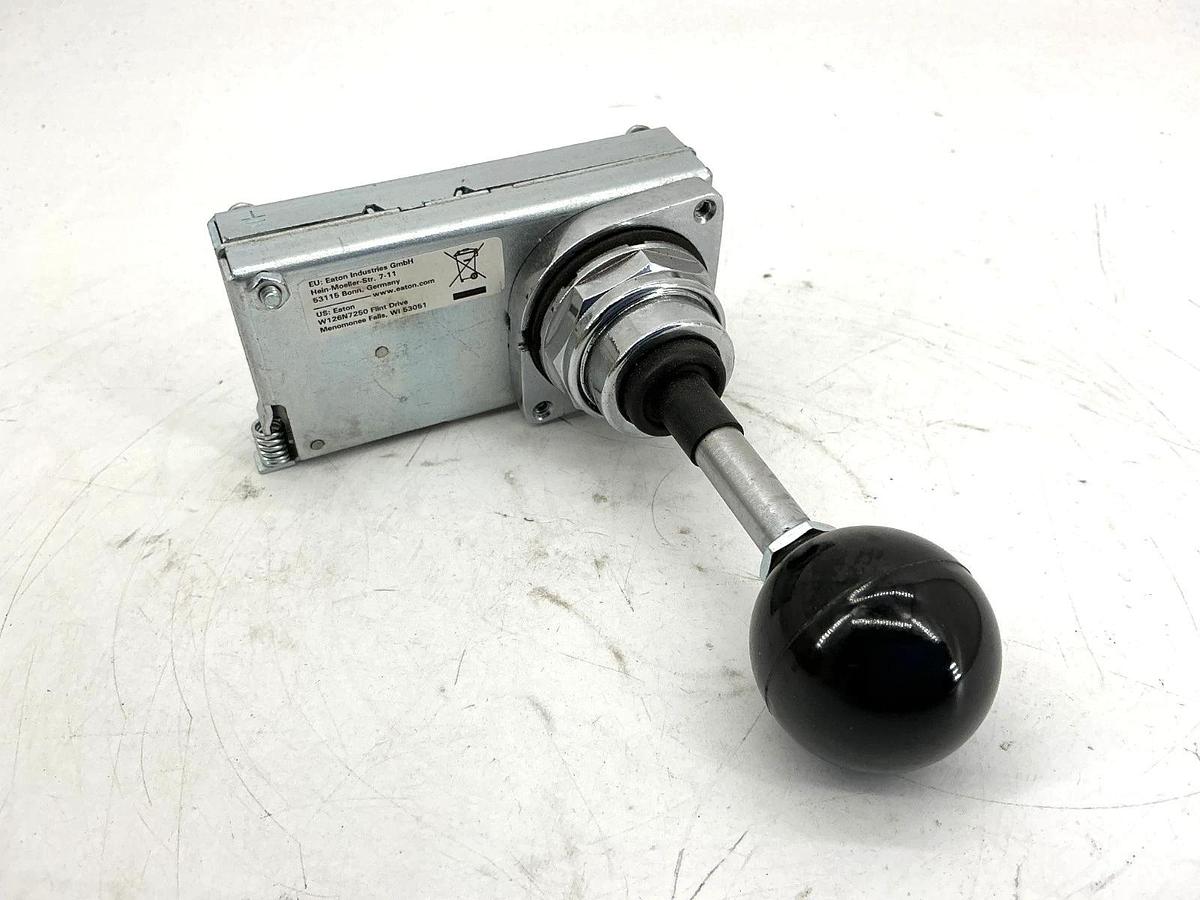 New Eaton 10250T451 Ser A2 4Pos Joystick Operator Momentary No Latch