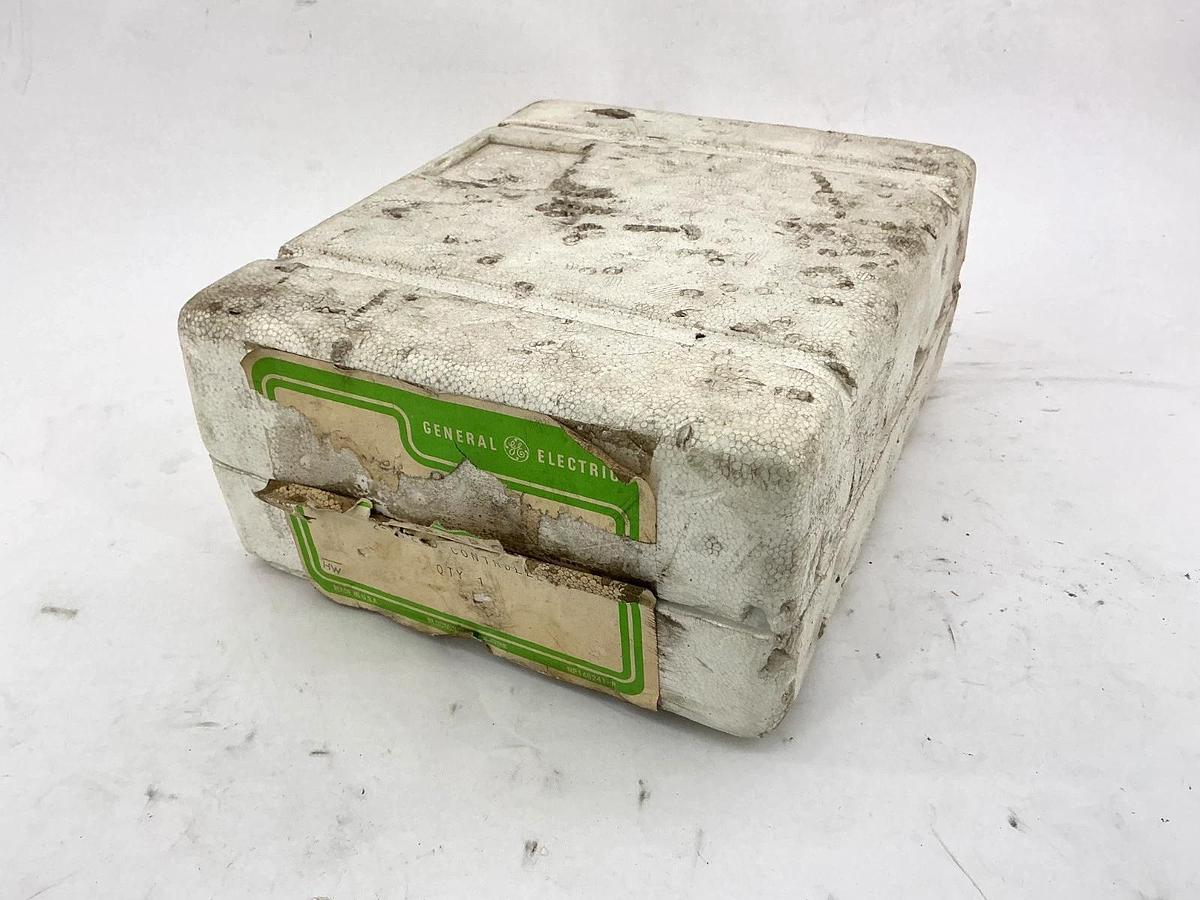 Used General Electric CR209C002AKA Magnetic 2-Speed Controller 110/120V 50/60HZ CR209