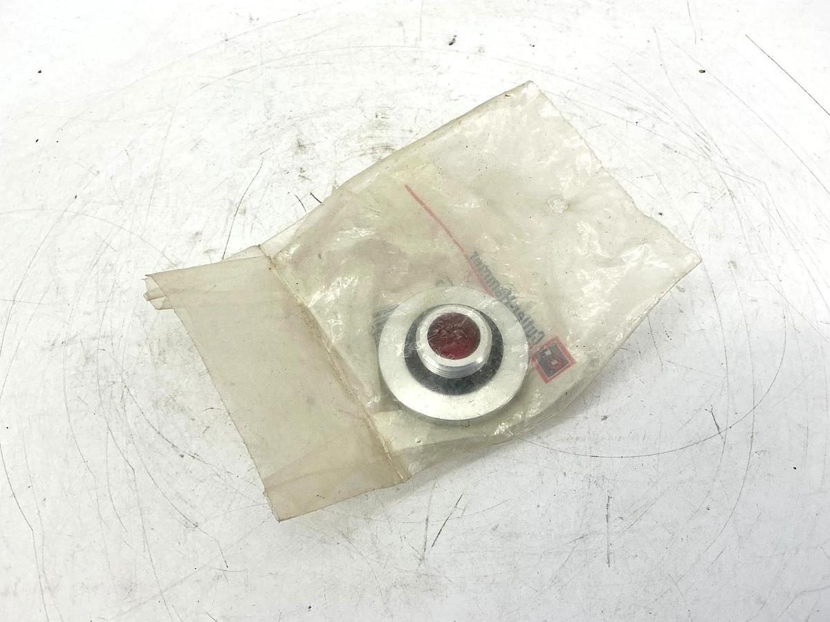 New Cutler-Hammer 10250TC65 Ser A1 Pushbutton Push-Pull Lens Red