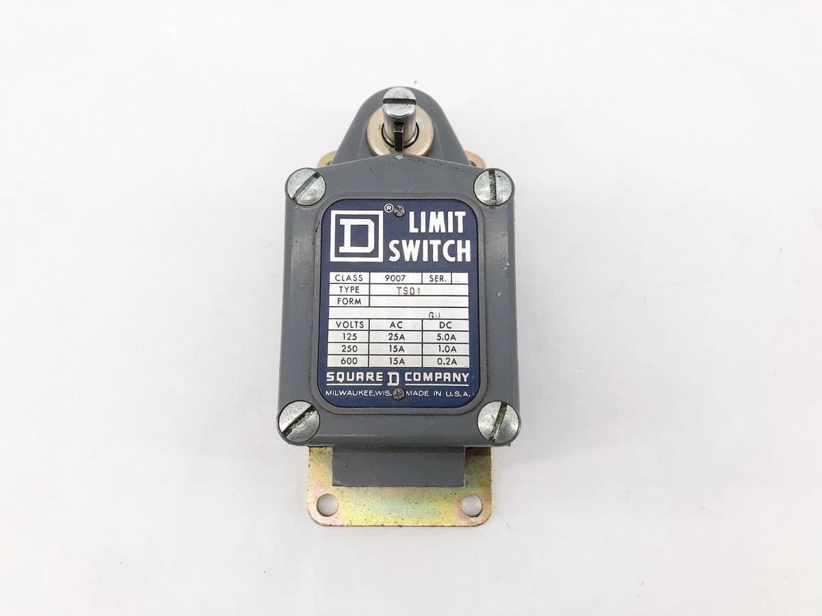 New Square D 9007TSD1 Rotary Lever Limit Switch 600VAC Ser. A - No Box