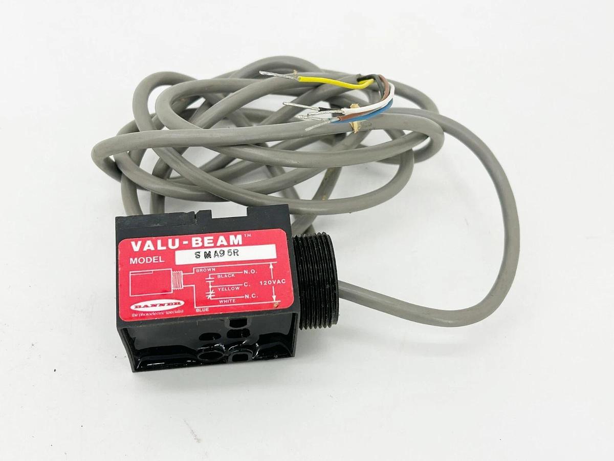 New Banner Engineering SMA95R Photoelectric Sensor 60M Range 130V 25887