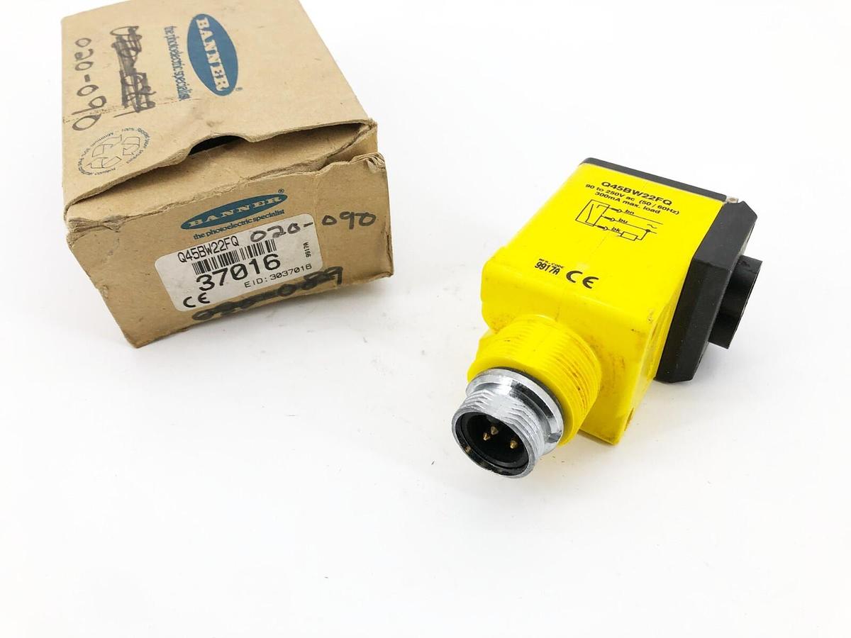 Used Banner Engineering Q45BW22FQ Photoelectric Sensor 90-250VAC 37016