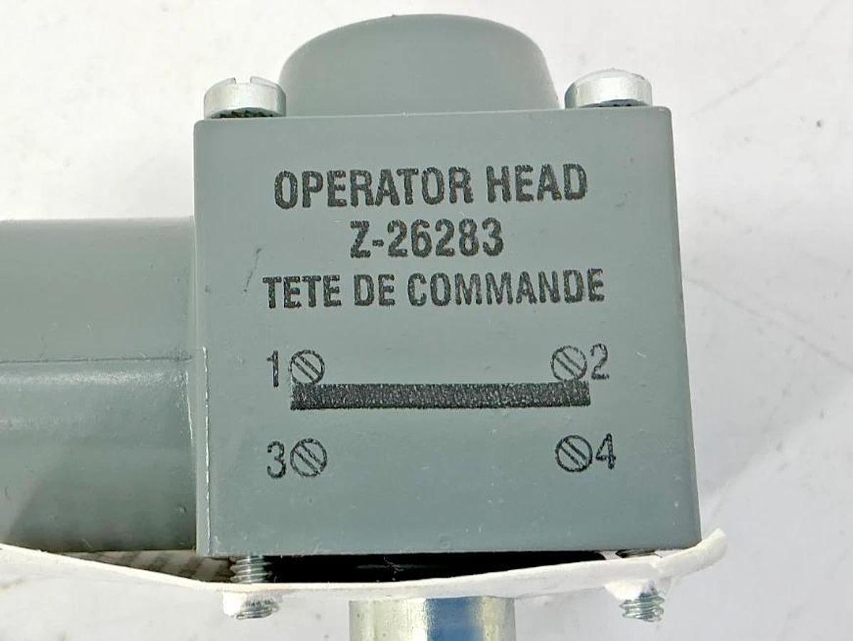 New Allen Bradley Z-26283 Ser * Limit Switch Operating Head Renewal Part Z26283
