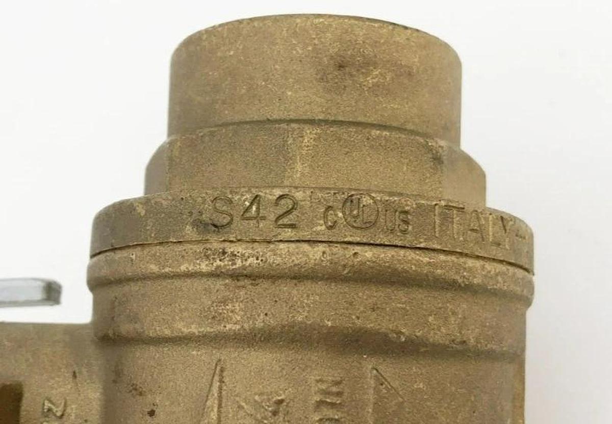 New Rub CW617N Brass Ball Valve 1-1/4" 600CWP S42