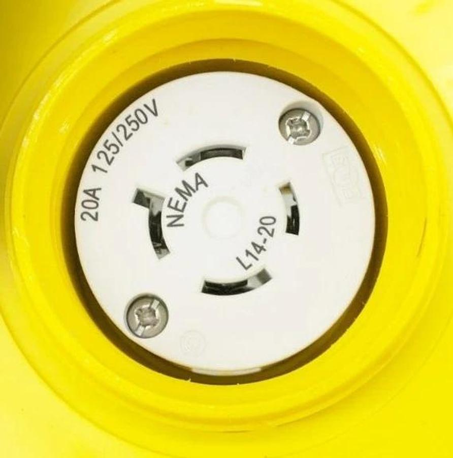 New Hubbell HBL67W74 Watertight Locking Receptacle 20A 3P 4W 125/250VAC
