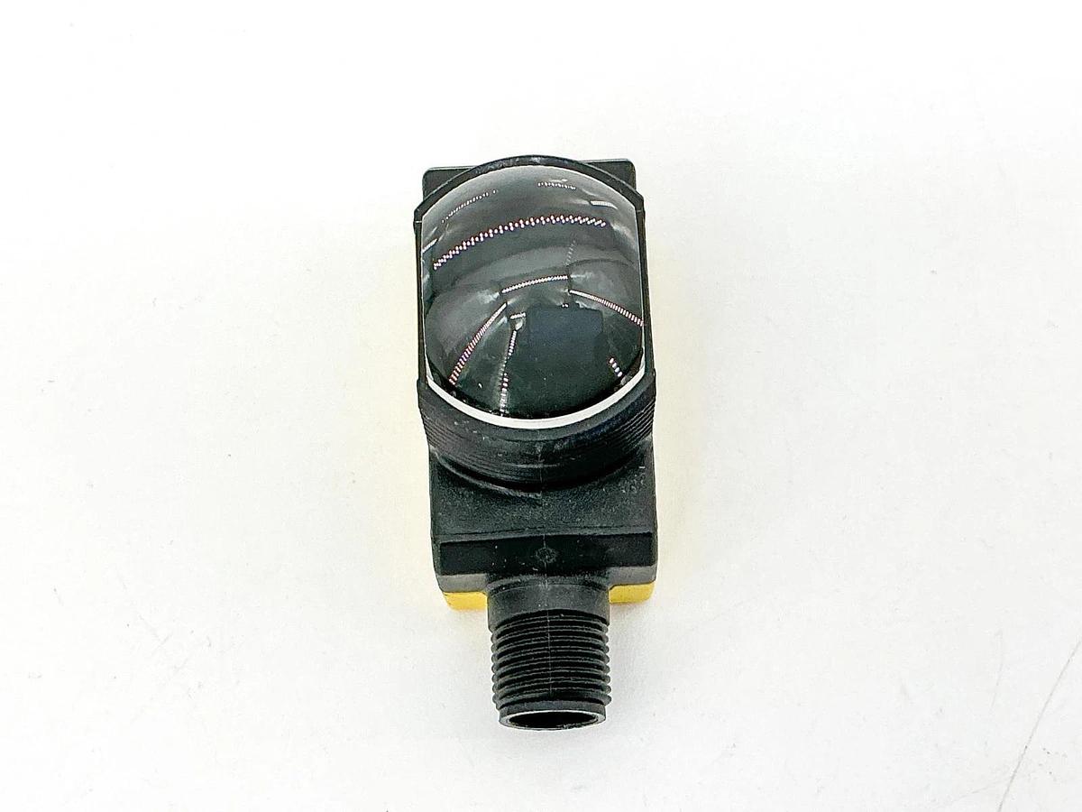 New Banner QS30EXQ World-Beam Photoelectric Sensor 10-30VDC 71561  -No Box