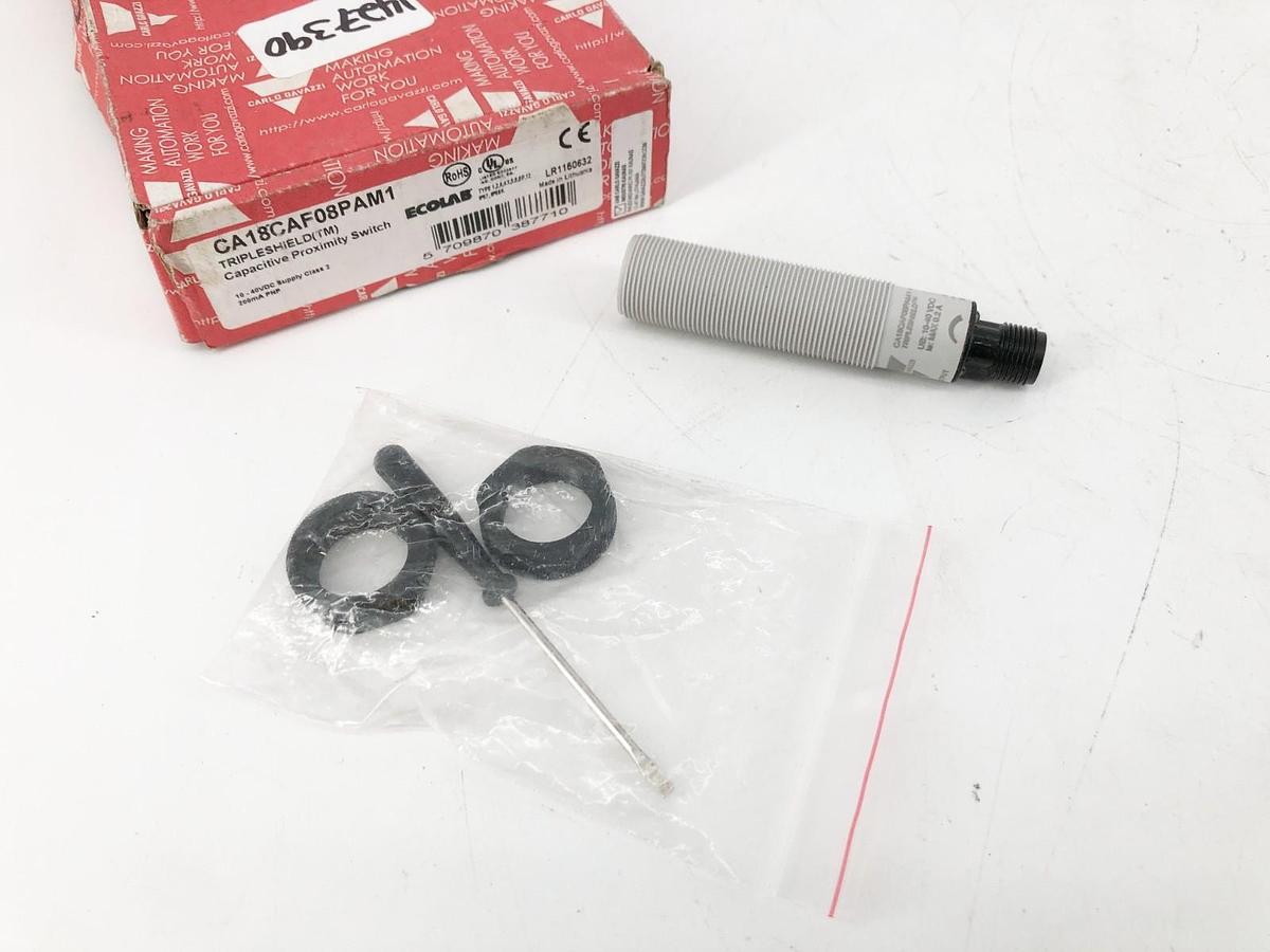 New Carlo Gavazzi CA18CAF08PAM1 Capacitive Proximity Sensor 10-40VDC