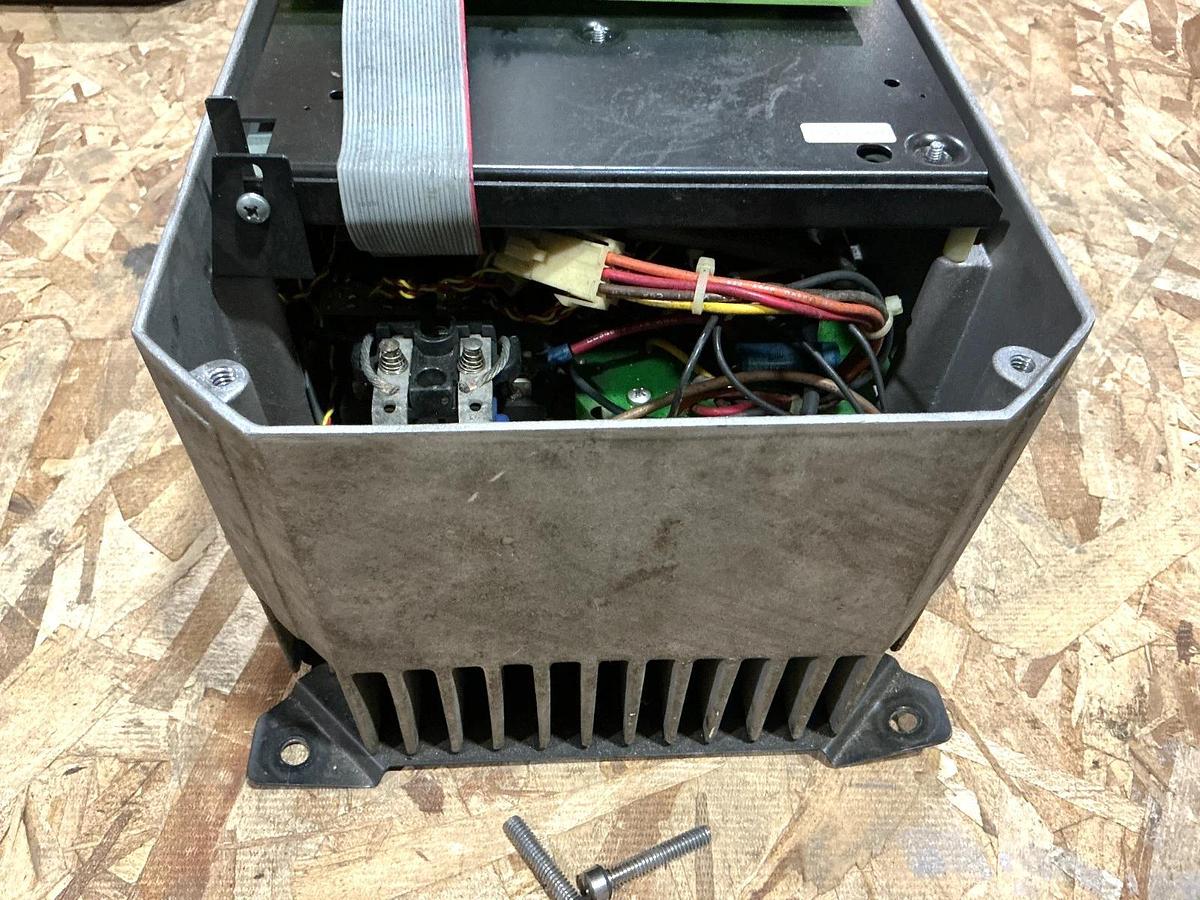 Used Woods WFC4010-0C AC Inverter Drive 3PH 15.4A 460VAC FOR PARTS ONLY